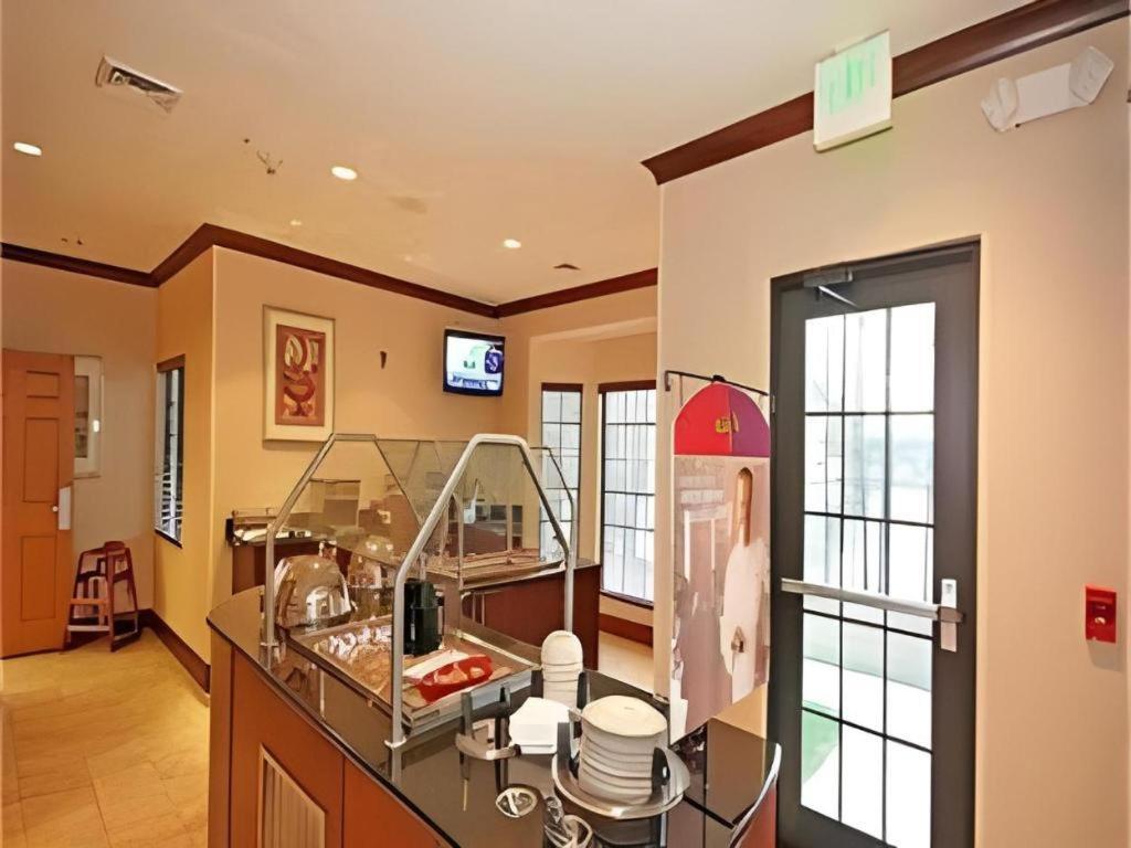 Staybridge Suites Newport News Zewnętrze zdjęcie