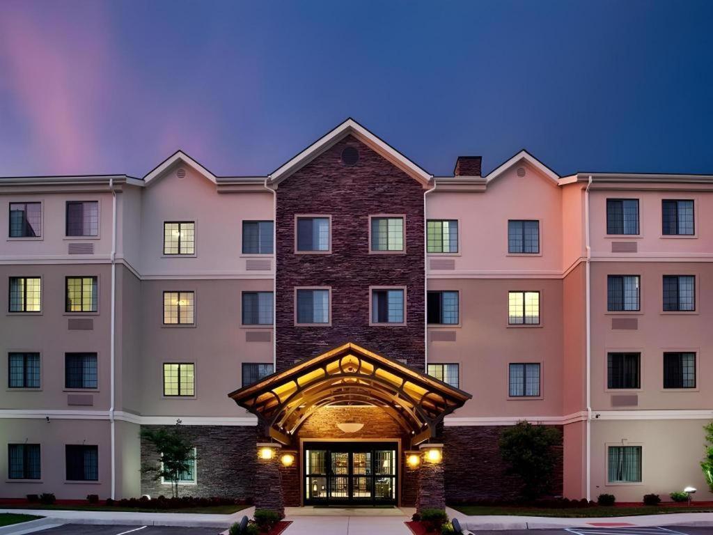 Staybridge Suites Newport News Zewnętrze zdjęcie